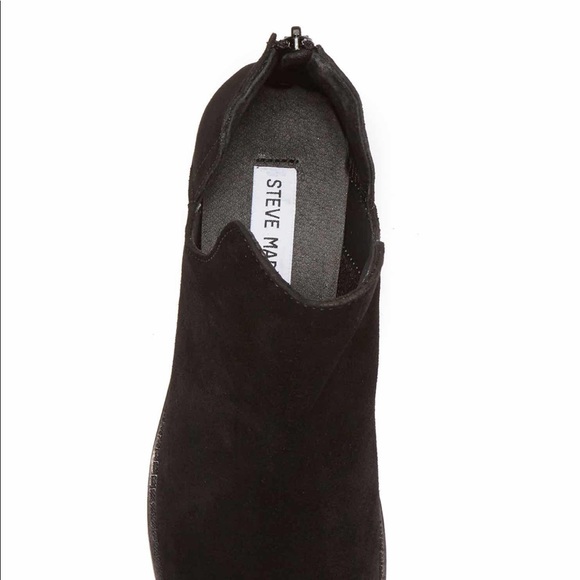 Steve Madden Laramie Suede Cutout Ankle Boot - Picture 4 of 9